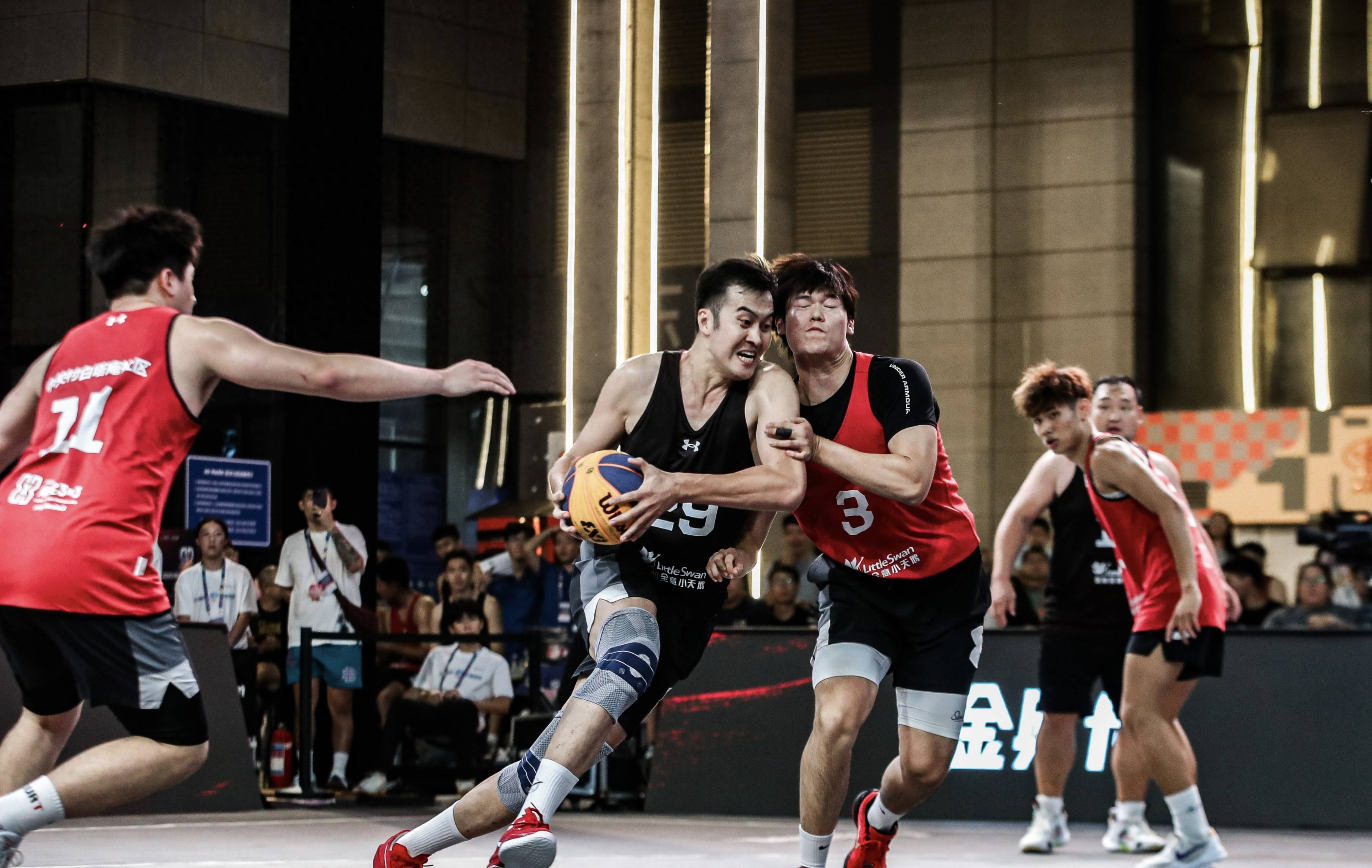 包含篮球赛场一片热闹,球队奋力拼搏的词条 包含篮球赛场一片热闹,球队奋力拼搏的词条