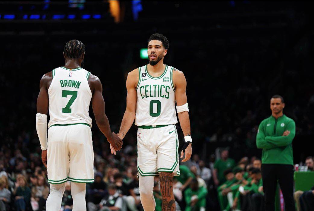 开云体育入口-骑士力克魔术，塔图姆统治全场的简单介绍