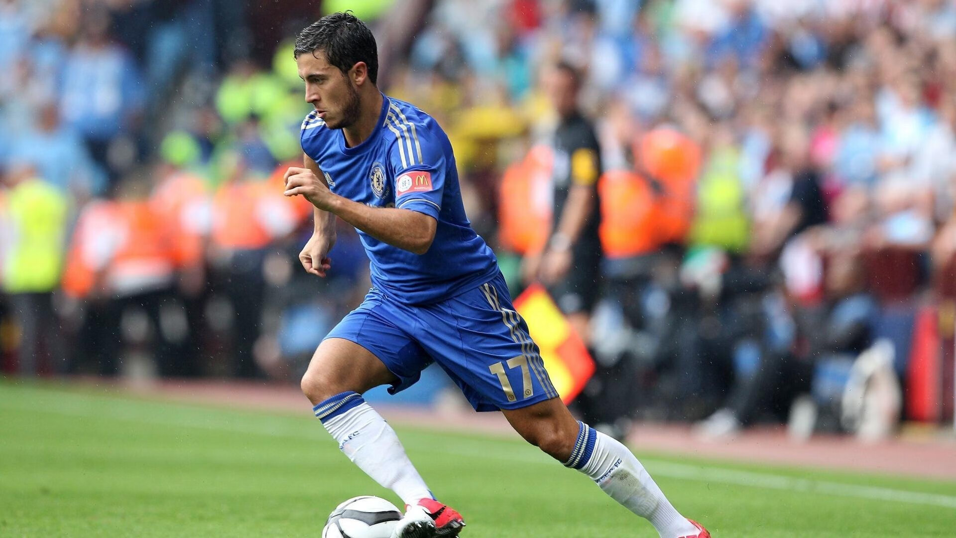 开云体育中国官网-利拉德关键先生本色尽显，公牛强势攻克圣城